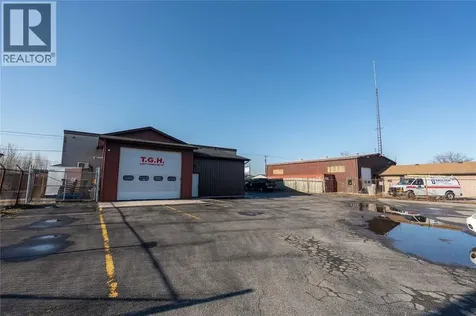 800 Campbell Street Sarnia ON N7T 2J7