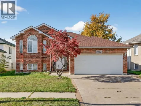 3859 Clara Avenue Windsor ON N9E 4X6