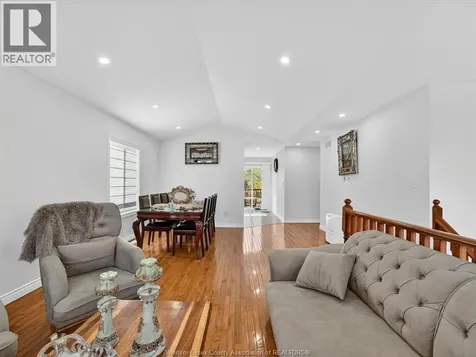 3859 Clara Avenue Windsor ON N9E 4X6