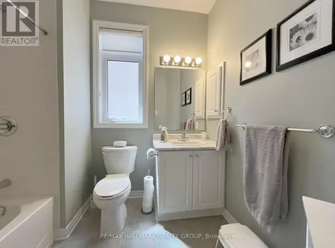 533 Peerless Street Ottawa ON K2J 6A5