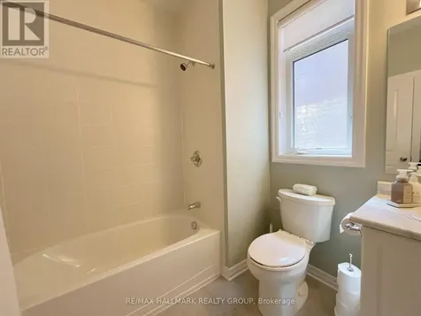 533 Peerless Street Ottawa ON K2J 6A5