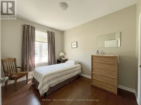 533 Peerless Street Ottawa ON K2J 6A5