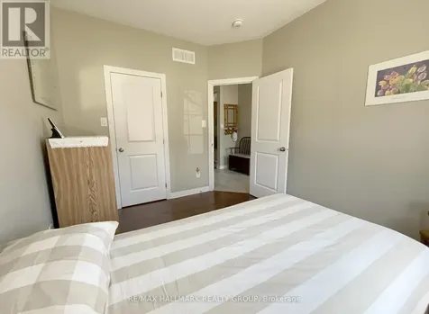 533 Peerless Street Ottawa ON K2J 6A5