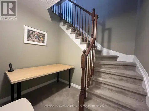533 Peerless Street Ottawa ON K2J 6A5