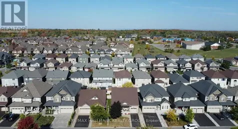533 Peerless Street Ottawa ON K2J 6A5