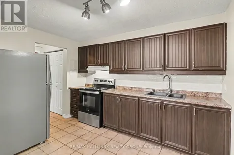898 Elmsmere Road Ottawa ON K1J 7T6