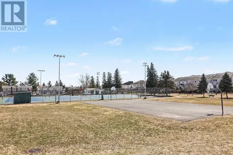 898 Elmsmere Road Ottawa ON K1J 7T6