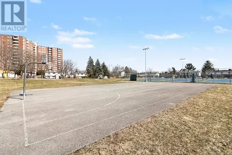 898 Elmsmere Road Ottawa ON K1J 7T6
