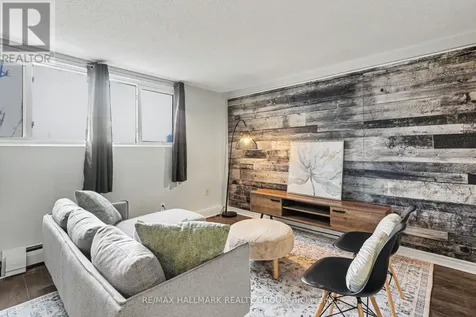 898 Elmsmere Road Ottawa ON K1J 7T6