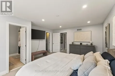 112 Hawkshaw Crescent Ottawa ON K2J 0J6