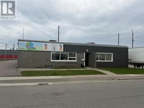 105 White Oak Dr E # A Sault Ste. Marie ON P6B 4J7