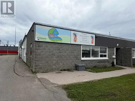105 White Oak Dr E # A Sault Ste. Marie ON P6B 4J7