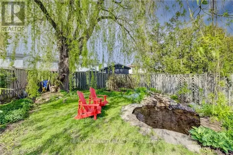35 Camrose Court Kitchener ON N2M 5J3