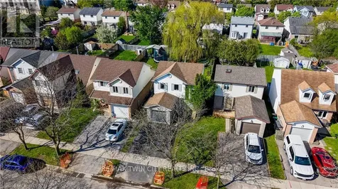 35 Camrose Court Kitchener ON N2M 5J3