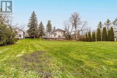 4 Coryell Street Scugog ON L0C 1G0