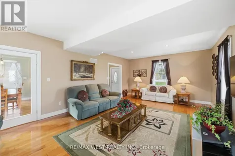 4 Coryell Street Scugog ON L0C 1G0
