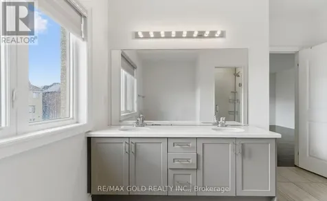 32 Dotchson Avenue Caledon ON L7C 4G6