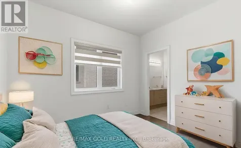 32 Dotchson Avenue Caledon ON L7C 4G6