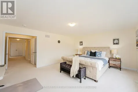 22 Oaktree Drive Haldimand ON N3W 0E6
