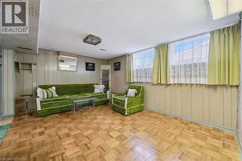12 Market Street Kitchener ON N2K 1H2