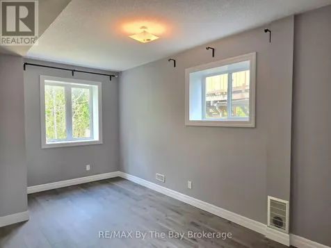 93 Allegra Drive Wasaga Beach ON L9Z 1P2