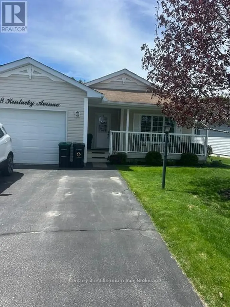 8 Kentucky Avenue Wasaga Beach ON L9Z 3A8