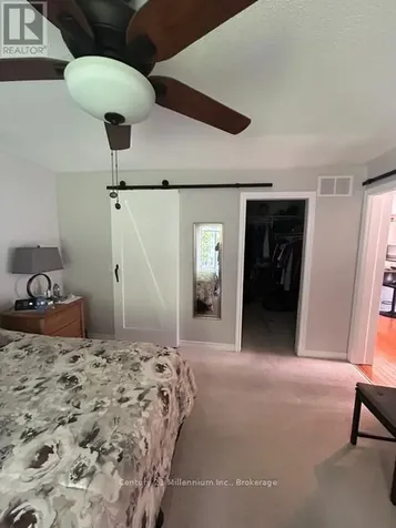 8 Kentucky Avenue Wasaga Beach ON L9Z 3A8