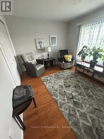 8 Kentucky Avenue Wasaga Beach ON L9Z 3A8