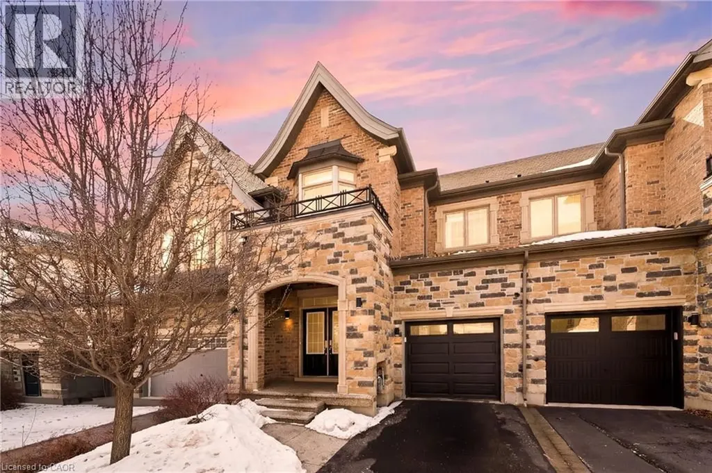2466 Village Common Oakville ON L6M 0S2