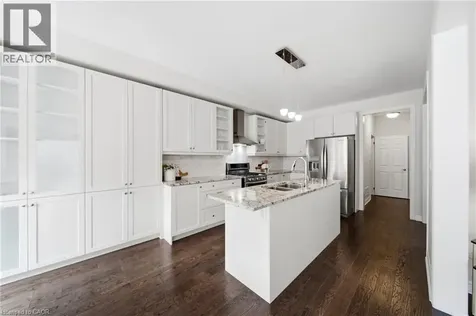 2466 Village Common Oakville ON L6M 0S2