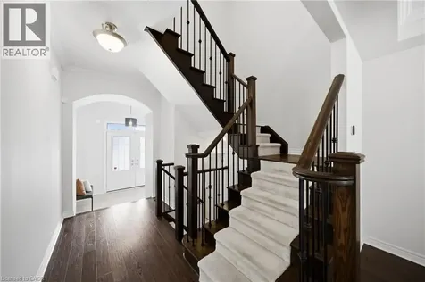 2466 Village Common Oakville ON L6M 0S2
