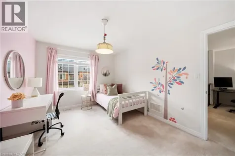 2466 Village Common Oakville ON L6M 0S2