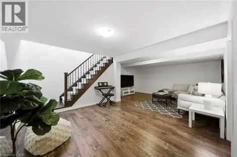 2466 Village Common Oakville ON L6M 0S2