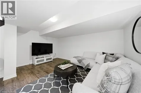 2466 Village Common Oakville ON L6M 0S2