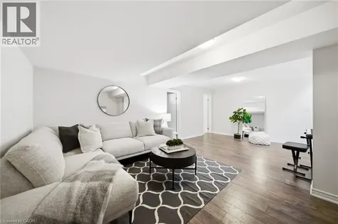2466 Village Common Oakville ON L6M 0S2