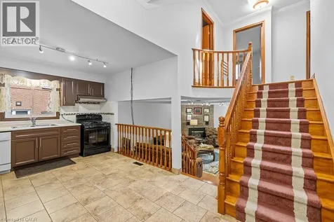 140 Solomon Crescent Hamilton ON L8W 2G7