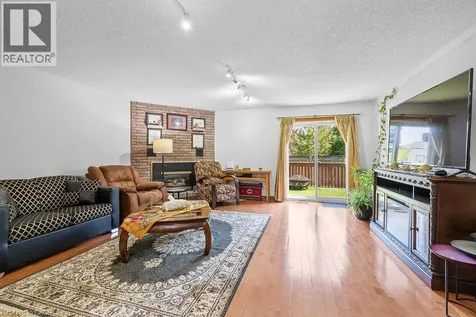 140 Solomon Crescent Hamilton ON L8W 2G7