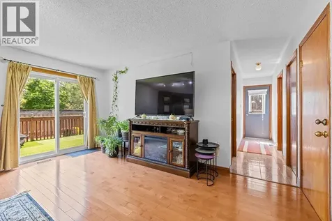 140 Solomon Crescent Hamilton ON L8W 2G7