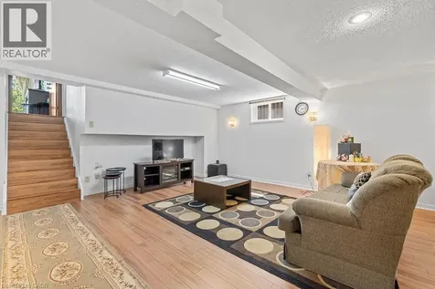 140 Solomon Crescent Hamilton ON L8W 2G7