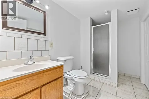 140 Solomon Crescent Hamilton ON L8W 2G7