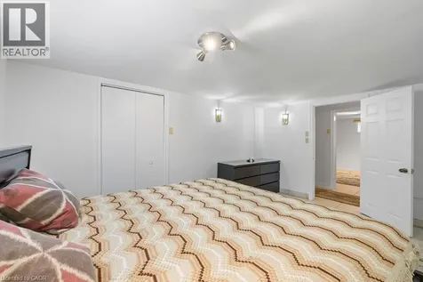 140 Solomon Crescent Hamilton ON L8W 2G7
