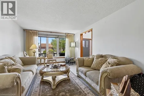 140 Solomon Crescent Hamilton ON L8W 2G7