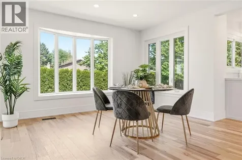 2347 Tweedsmuir Court Burlington ON L7P 4K9