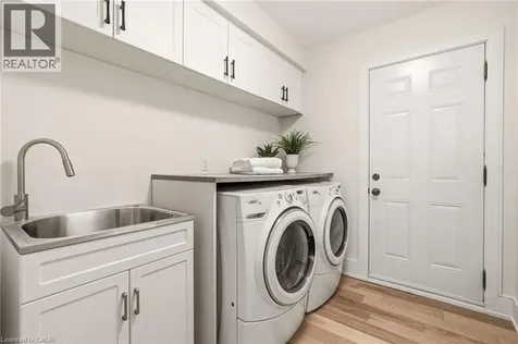 2347 Tweedsmuir Court Burlington ON L7P 4K9