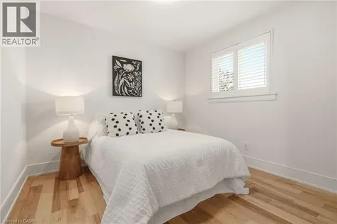 2347 Tweedsmuir Court Burlington ON L7P 4K9