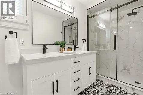 2347 Tweedsmuir Court Burlington ON L7P 4K9