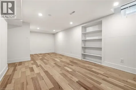 2347 Tweedsmuir Court Burlington ON L7P 4K9
