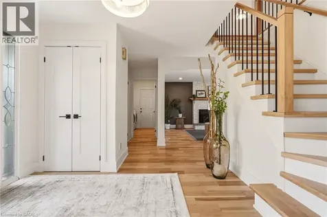 2347 Tweedsmuir Court Burlington ON L7P 4K9