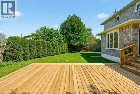 2347 Tweedsmuir Court Burlington ON L7P 4K9