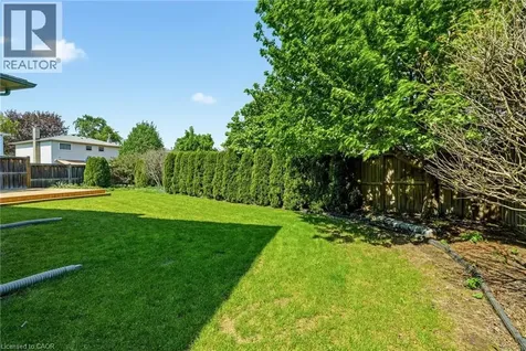 2347 Tweedsmuir Court Burlington ON L7P 4K9